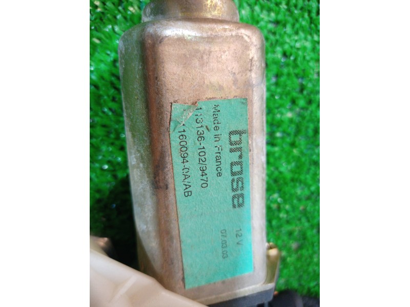 Recambio de elevalunas delantero derecho para volvo v40 familiar 1.9 d referencia OEM IAM 113136102 113136102 113136102