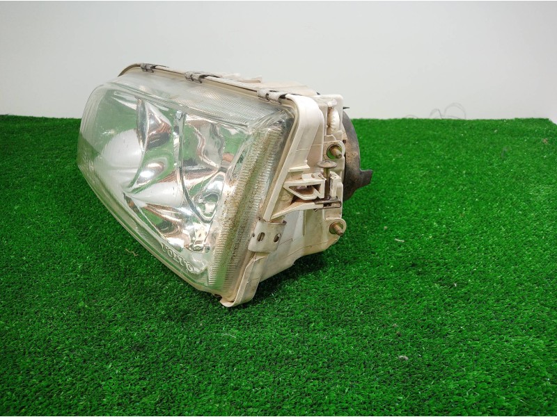 Recambio de faro izquierdo para volvo v40 familiar 1.9 d referencia OEM IAM 30899682 30899682 30899682