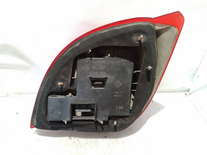 Recambio de piloto trasero izquierdo para ford fiesta berlina básico referencia OEM IAM 96FG13N004BA 96FG13N004 96FG13N004