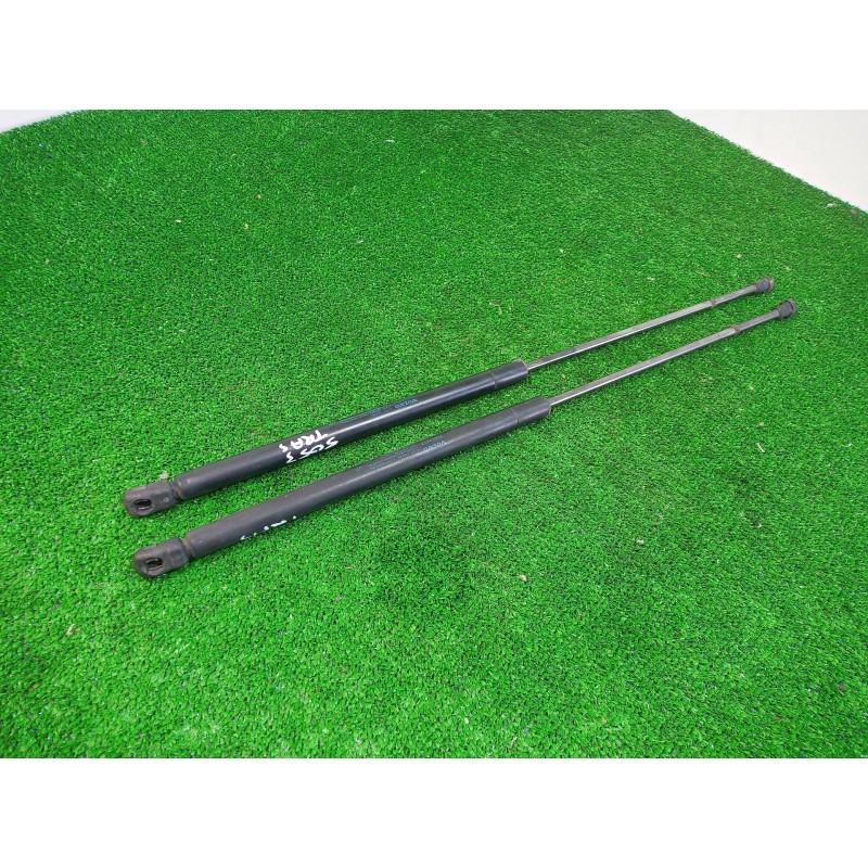 Recambio de amortiguadores maletero / porton para volvo v40 familiar 1.9 d referencia OEM IAM 30803472 30803472 30803472