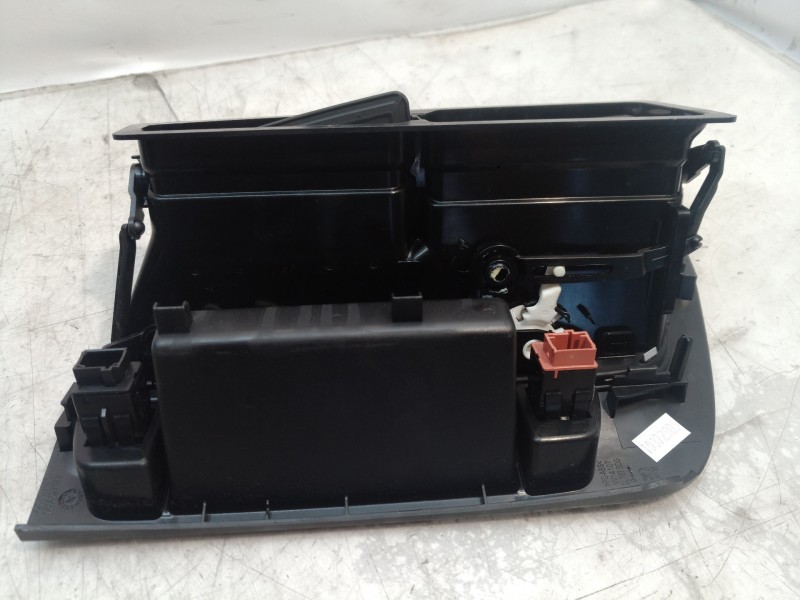 Recambio de rejilla aireadora para peugeot 5008 active referencia OEM IAM 9686527977 9686527977 9686527977