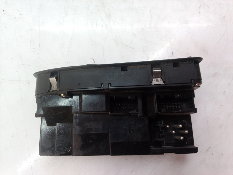 Recambio de mando elevalunas delantero izquierdo para bmw serie 5 berlina (e39) 530d referencia OEM IAM 6904306 6904306 6904306