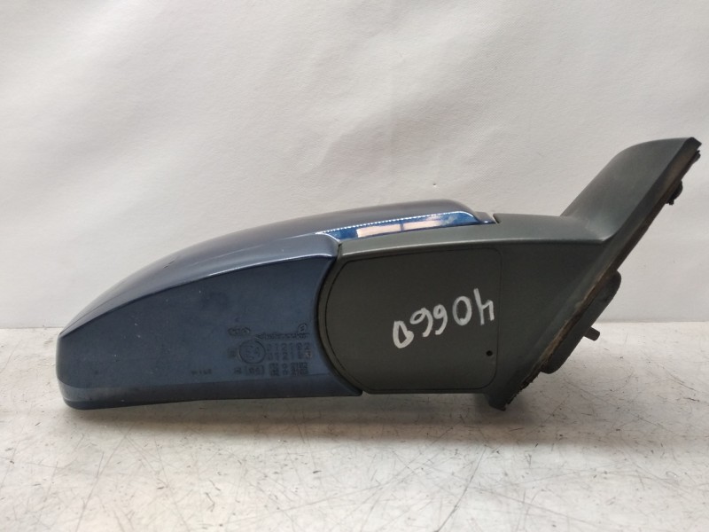 Recambio de retrovisor derecho para kia carens 2.0 crdi lx monovolumen referencia OEM IAM   