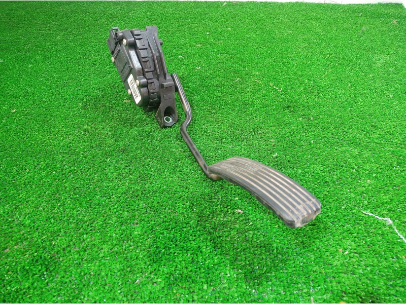 Recambio de pedal acelerador para volvo v40 familiar 1.9 d referencia OEM IAM 30865642 30865642 30865642