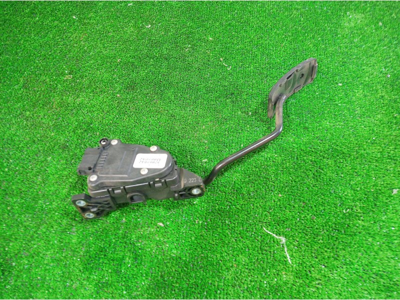Recambio de pedal acelerador para volvo v40 familiar 1.9 d referencia OEM IAM 30865642 30865642 30865642