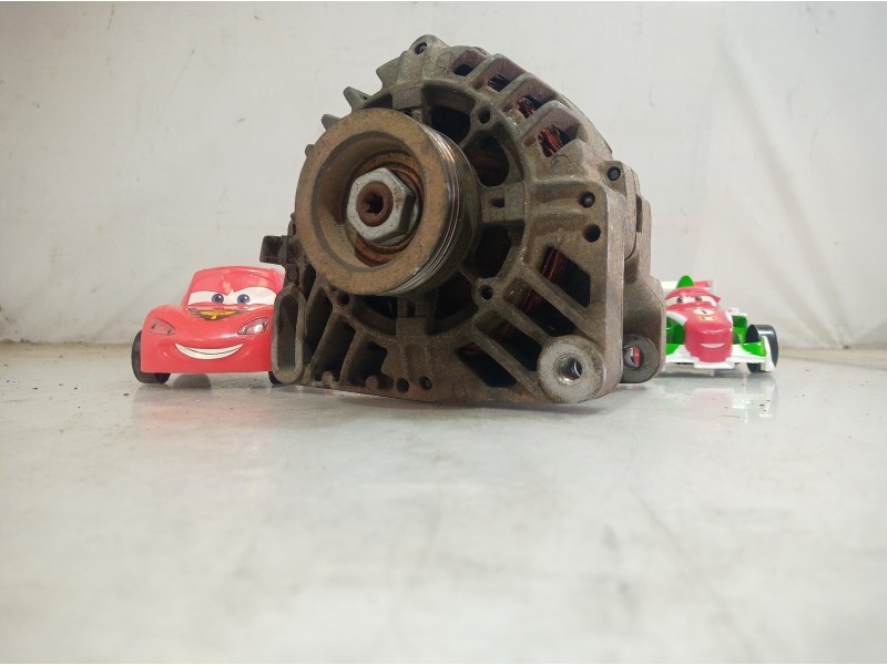 Recambio de alternador para renault clio iii referencia OEM IAM 7700437090 7700437090 7700437090
