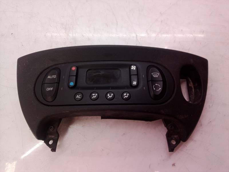 Recambio de mando calefaccion / aire acondicionado para hyundai matrix (fc) 1.5 crdi gls referencia OEM IAM 7700435400 770043540