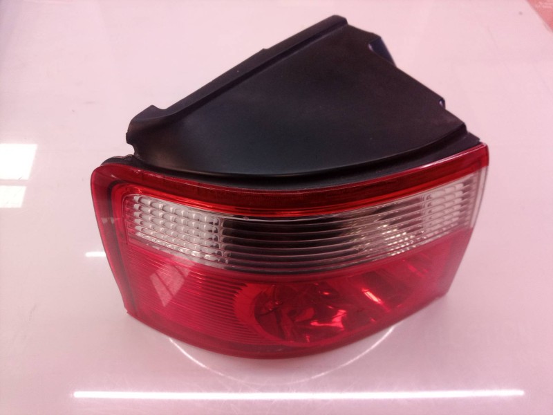 Recambio de piloto trasero izquierdo para kia carens 2.0 crdi lx monovolumen referencia OEM IAM 0K2FB51140L 0K2FB51140L 0K2FB511