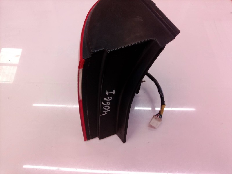 Recambio de piloto trasero izquierdo para kia carens 2.0 crdi lx monovolumen referencia OEM IAM 0K2FB51140L 0K2FB51140L 0K2FB511