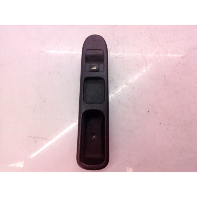 Recambio de mando elevalunas delantero derecho para peugeot 307 (s1) xt referencia OEM IAM 115615326 115615326 115615326