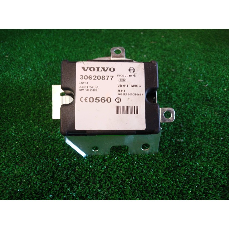 Recambio de centralita inmovilizador para volvo v40 familiar 1.9 d referencia OEM IAM 30620877 30620877 30620877