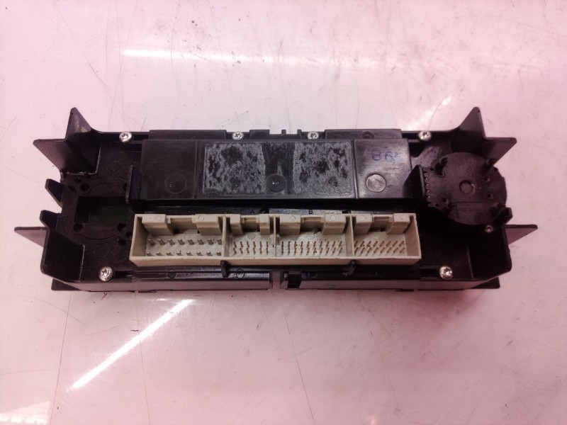 Recambio de mando climatizador para volkswagen golf iv berlina (1j1) conceptline referencia OEM IAM   