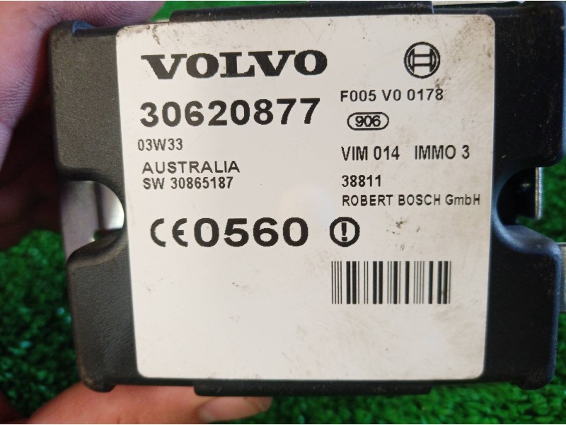 Recambio de centralita inmovilizador para volvo v40 familiar 1.9 d referencia OEM IAM 30620877 30620877 30620877