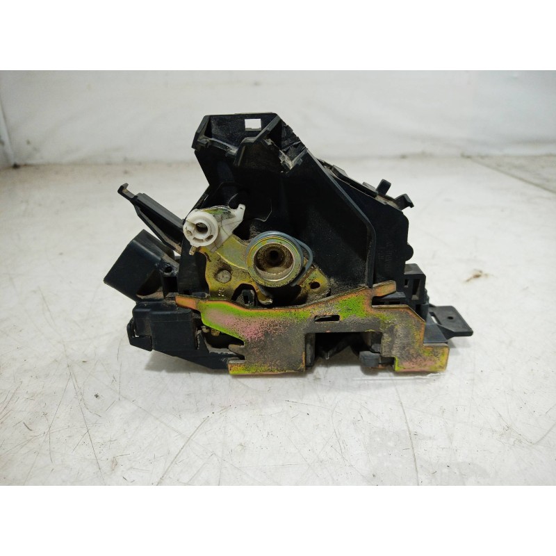 Recambio de cerradura puerta delantera derecha para ford focus berlina (cak) ambiente referencia OEM IAM A21812 A21812 A21812