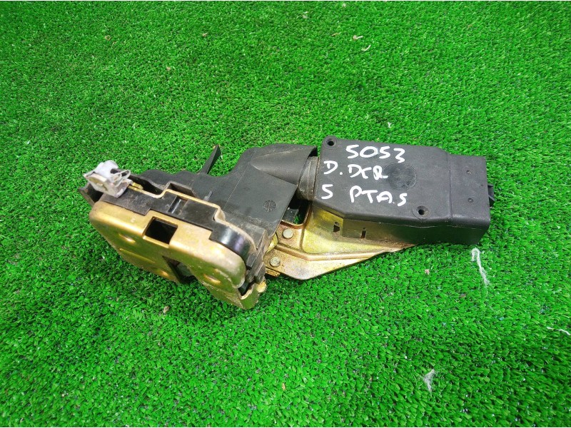 Recambio de cerradura puerta delantera derecha para volvo v40 familiar 1.9 d referencia OEM IAM   