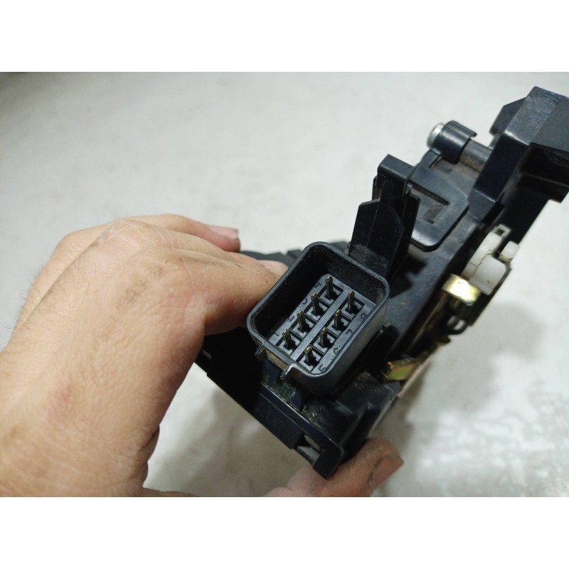 Recambio de cerradura puerta delantera derecha para ford focus berlina (cak) ambiente referencia OEM IAM A21812 A21812 A21812