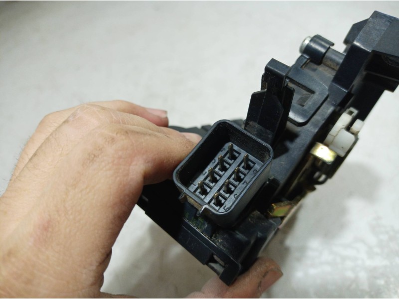 Recambio de cerradura puerta delantera derecha para ford focus berlina (cak) ambiente referencia OEM IAM A21812 A21812 A21812