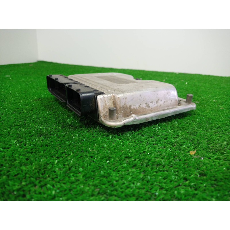 Recambio de centralita motor uce para seat ibiza (6l1) 1.9 tdi referencia OEM IAM 038906019 038906019 038906019