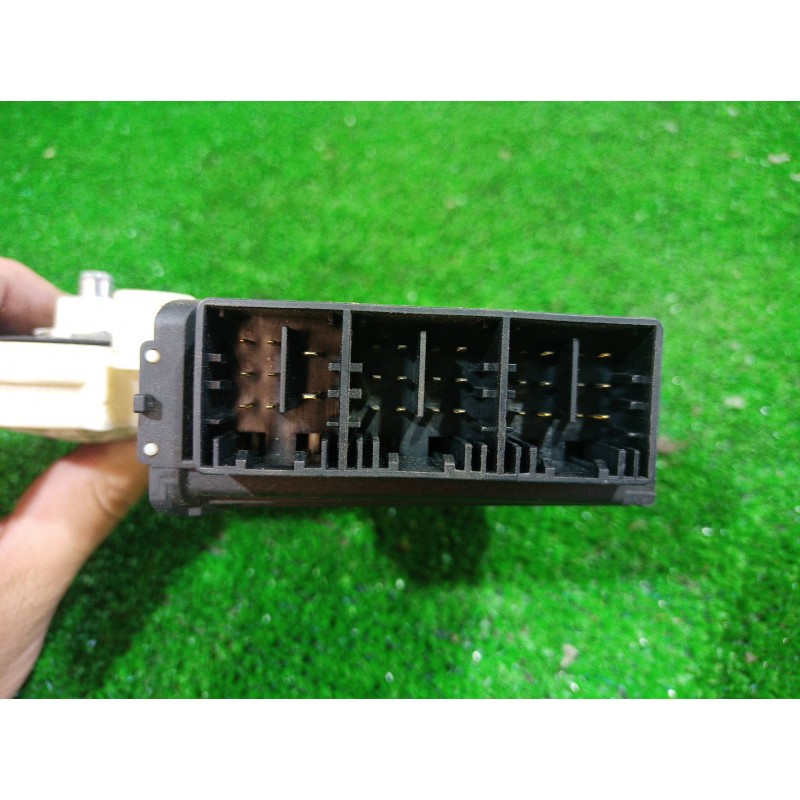 Recambio de motor elevalunas delantero izquierdo para seat ibiza (6l1) 1.9 tdi referencia OEM IAM 6Q2959802 6Q2959802 6Q2959802