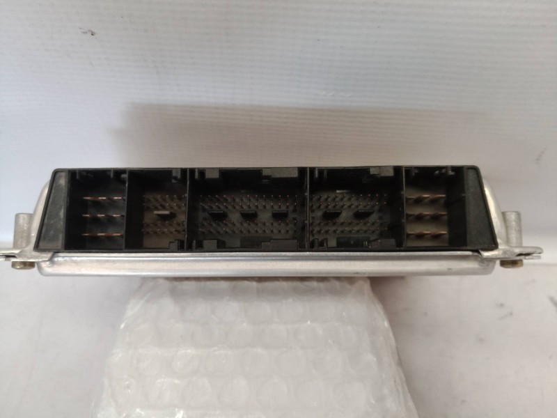 Recambio de centralita motor uce para bmw serie 3 berlina (e46) 320d referencia OEM IAM 0281001445 0281001445 2248959
