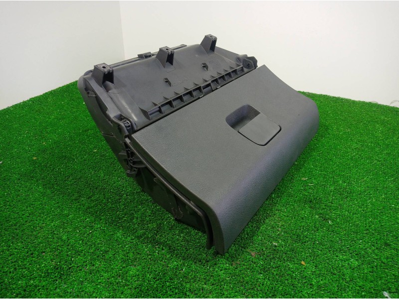 Recambio de guantera para volkswagen polo (9n3) 1.4 tdi referencia OEM IAM 6Q1857101 6Q1857101 6Q1857101