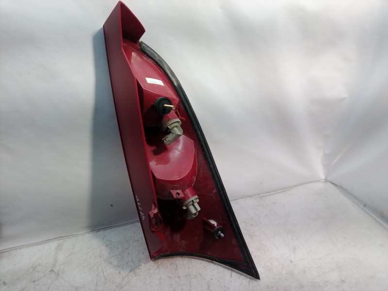 Recambio de piloto trasero derecho para ford focus berlina (cak) ambiente referencia OEM IAM   