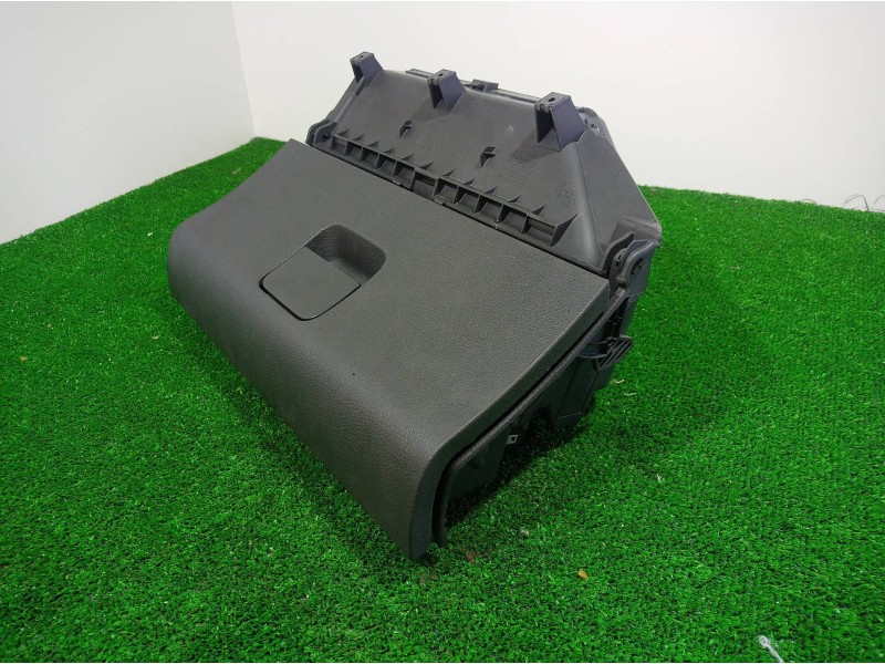 Recambio de guantera para volkswagen polo (9n3) 1.4 tdi referencia OEM IAM 6Q1857101 6Q1857101 6Q1857101