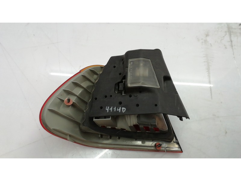 Recambio de piloto trasero derecho para bmw serie 3 berlina (e46) 320d referencia OEM IAM   