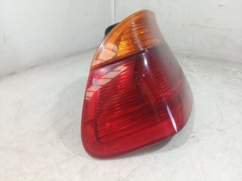 Recambio de piloto trasero izquierdo para bmw serie 3 berlina (e46) 320d referencia OEM IAM 8364921 8364921 8364921