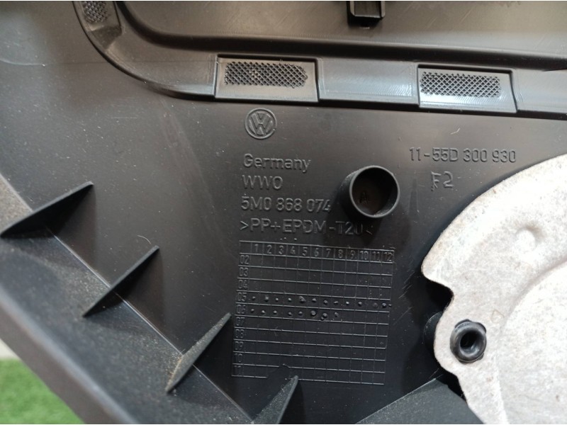 Recambio de guarnecido puerta trasera derecha para volkswagen golf plus (5m1) bluemotion edition referencia OEM IAM 5M0868074 5M