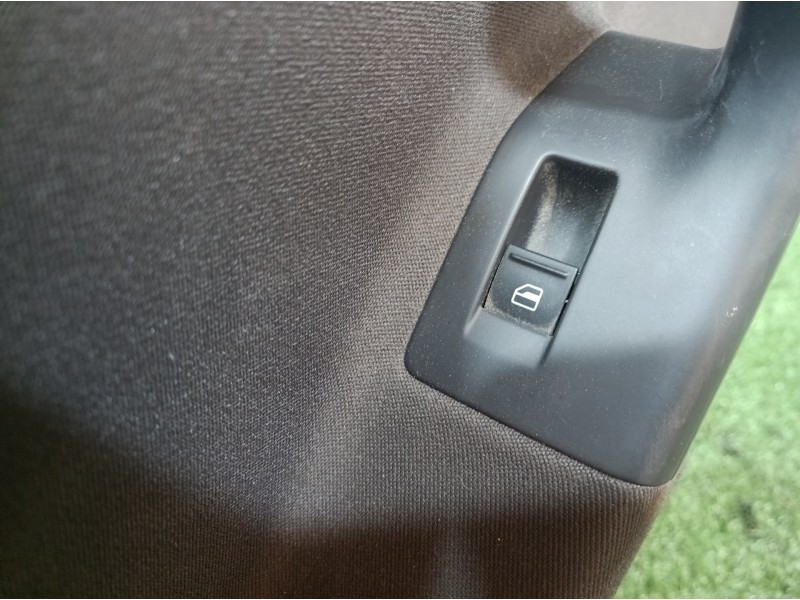 Recambio de guarnecido puerta trasera izquierda para volkswagen golf plus (5m1) bluemotion edition referencia OEM IAM 5M0868073A