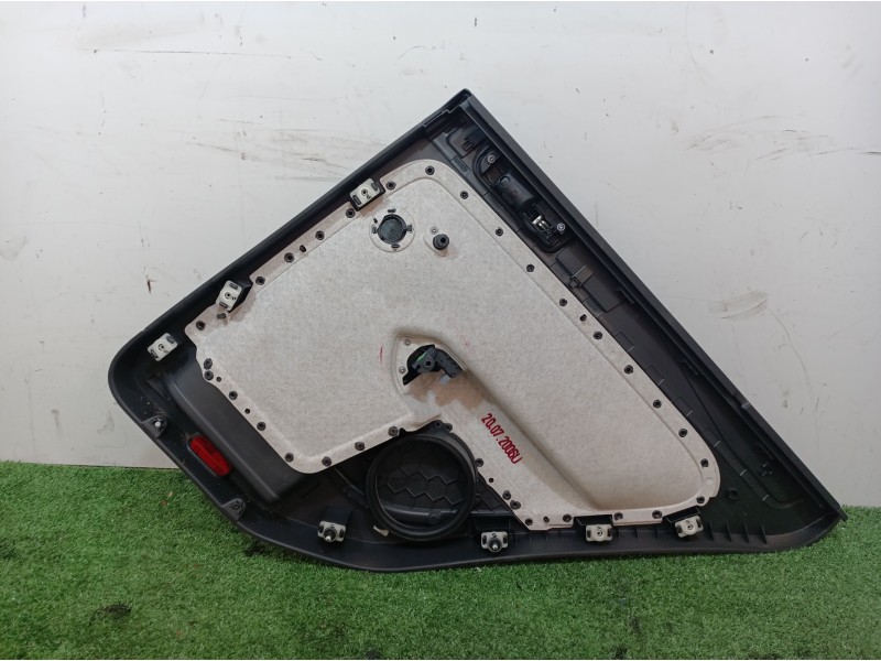 Recambio de guarnecido puerta trasera izquierda para volkswagen golf plus (5m1) bluemotion edition referencia OEM IAM 5M0868073A