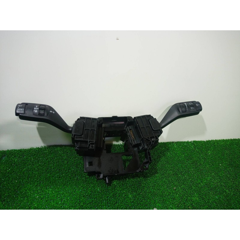 Recambio de mando multifuncion para ford focus c-max (cap) 30 aniversario referencia OEM IAM 13N064 13N064 13N064