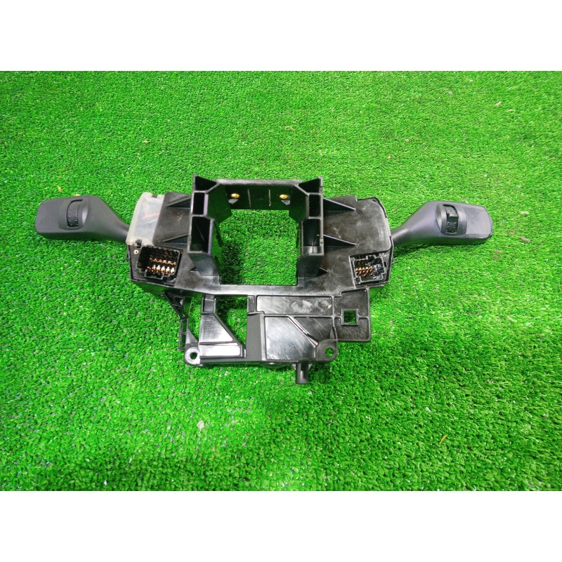 Recambio de mando multifuncion para ford focus c-max (cap) 30 aniversario referencia OEM IAM 13N064 13N064 13N064