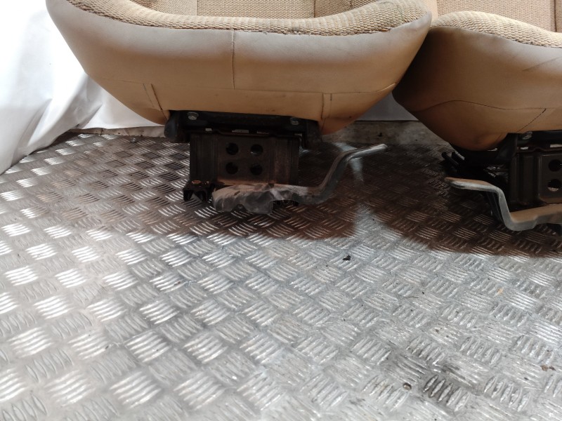 Recambio de juego asientos completo para renault 5 (b/c40) gts (b/c 403) referencia OEM IAM   