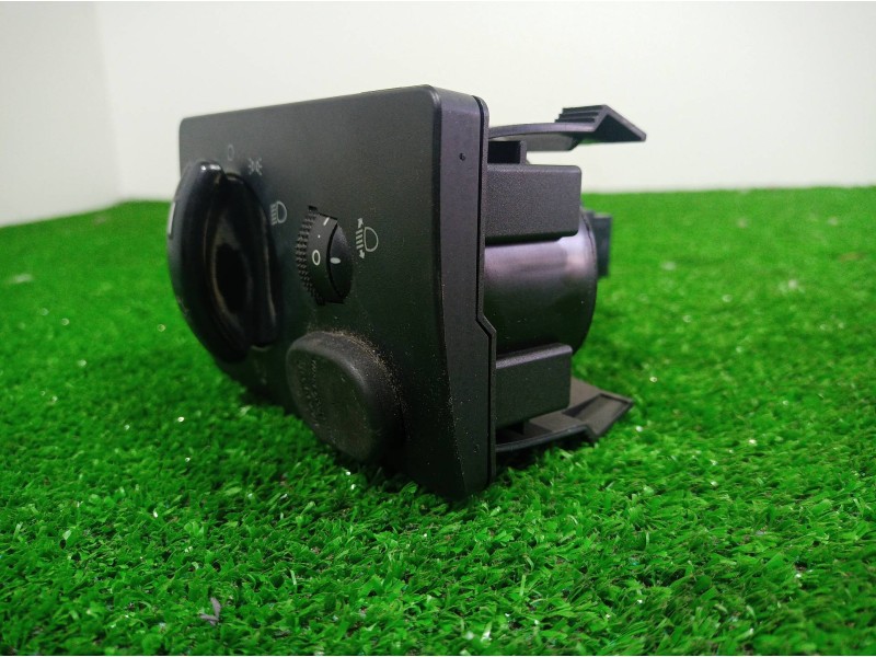 Recambio de mando luces para ford focus c-max (cap) 30 aniversario referencia OEM IAM 4M5T13A024LA 4M5T13A024LA 4M5T13A024LA