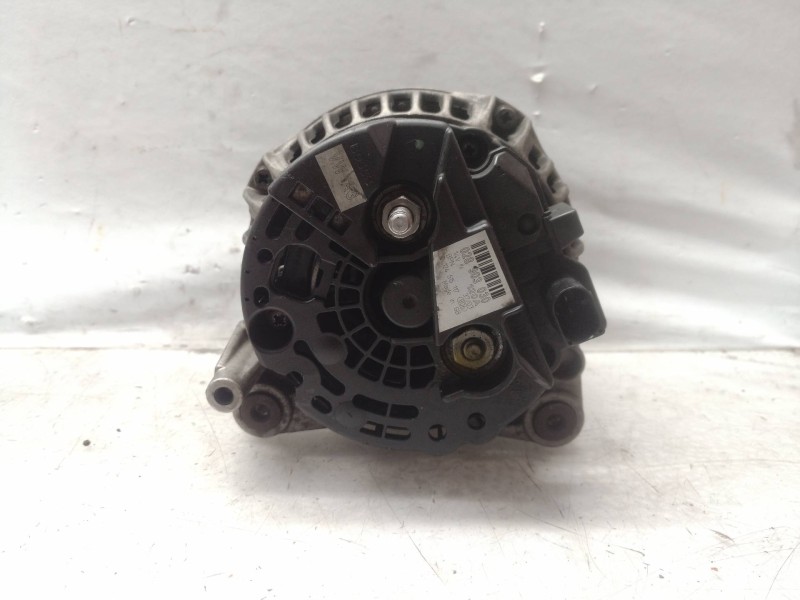 Recambio de alternador para ford galaxy (vy) ghia referencia OEM IAM 028903030 028903303 028903303