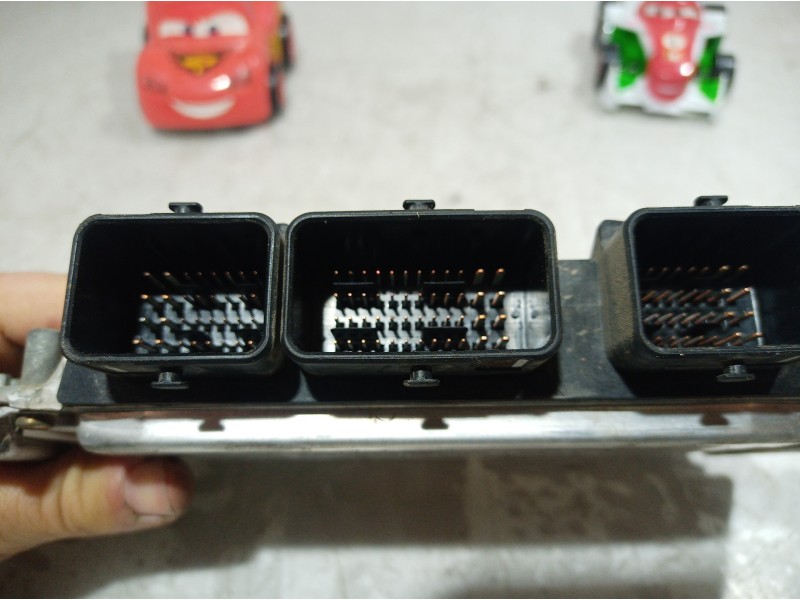 Recambio de centralita motor uce para peugeot 206 berlina referencia OEM IAM 0261207477 0261207477 0261207477