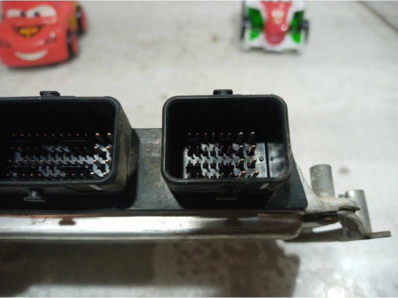 Recambio de centralita motor uce para peugeot 206 berlina referencia OEM IAM 0261207477 0261207477 0261207477