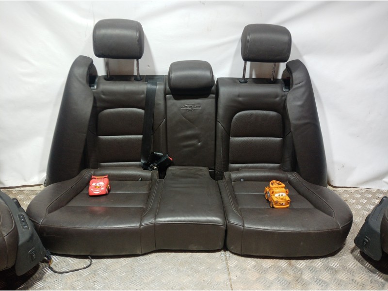 Recambio de juego asientos completo para skoda suberb (3t4) exclusive 4x4 referencia OEM IAM   