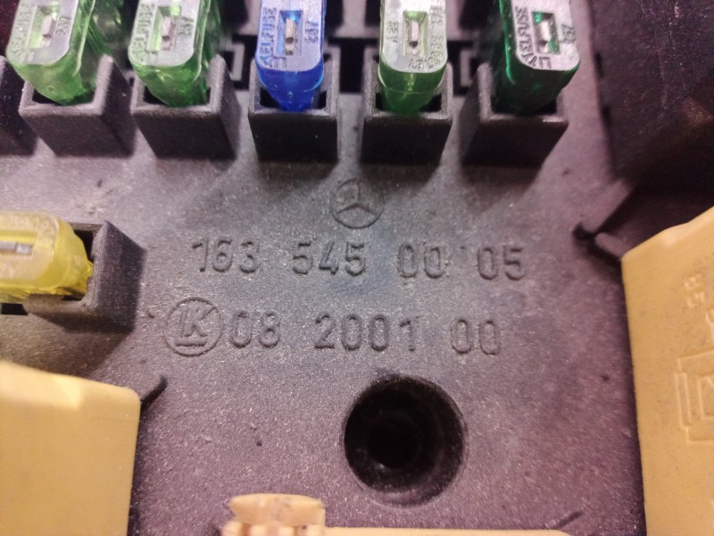 Recambio de caja reles / fusibles para mercedes-benz clase m (w163) 320 (163.154) referencia OEM IAM 1635450005 1635450005 08200