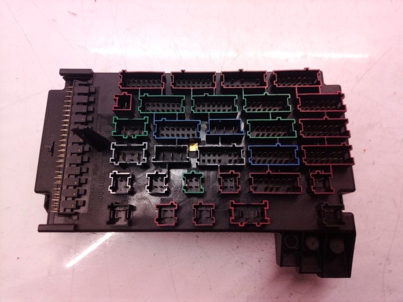 Recambio de caja reles / fusibles para mercedes-benz clase m (w163) 320 (163.154) referencia OEM IAM 1635450005 1635450005 08200