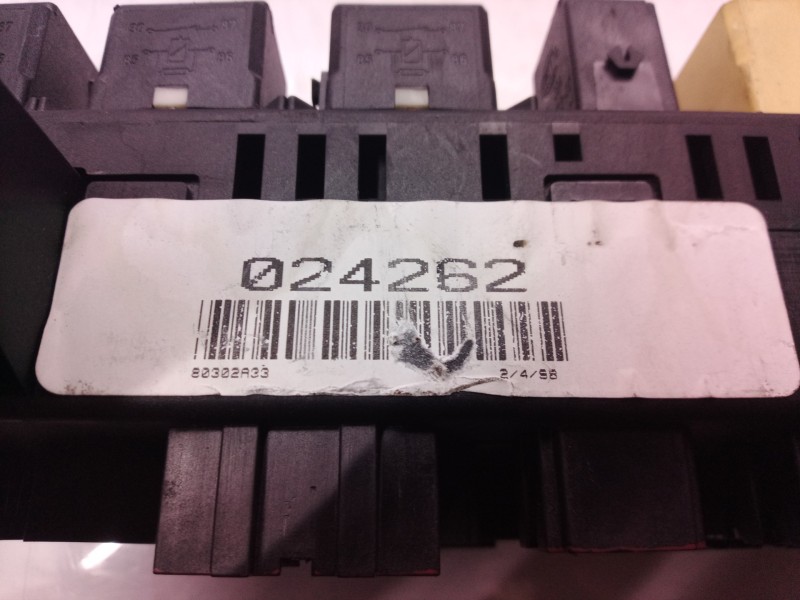 Recambio de caja reles / fusibles para mercedes-benz clase m (w163) 320 (163.154) referencia OEM IAM 1635450005 1635450005 08200