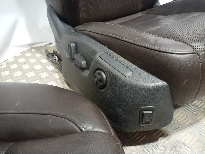 Recambio de juego asientos completo para skoda suberb (3t4) exclusive 4x4 referencia OEM IAM   