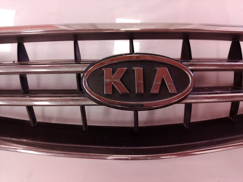 Recambio de rejilla delantera para kia carens 2.0 crdi lx monovolumen referencia OEM IAM OK2EF50710 OK2EF50710 OK2EF50710