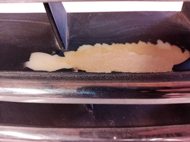 Recambio de rejilla delantera para kia carens 2.0 crdi lx monovolumen referencia OEM IAM OK2EF50710 OK2EF50710 OK2EF50710