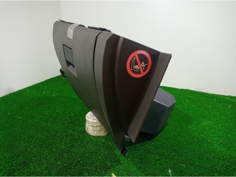 Recambio de guantera para ford focus c-max (cap) 30 aniversario referencia OEM IAM 3M51R0600 3M51R0600 3M51R0600