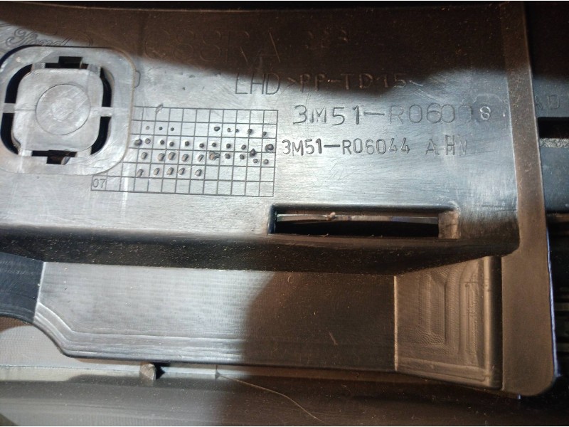 Recambio de guantera para ford focus c-max (cap) 30 aniversario referencia OEM IAM 3M51R0600 3M51R0600 3M51R0600