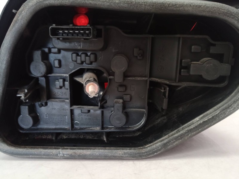 Recambio de piloto trasero izquierdo para citroën xsara berlina 1.9 td exclusive referencia OEM IAM   