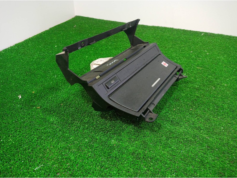 Recambio de cenicero para bmw serie 3 coupe (e46) 2.0 16v cat referencia OEM IAM 307090100 307090100 307090100